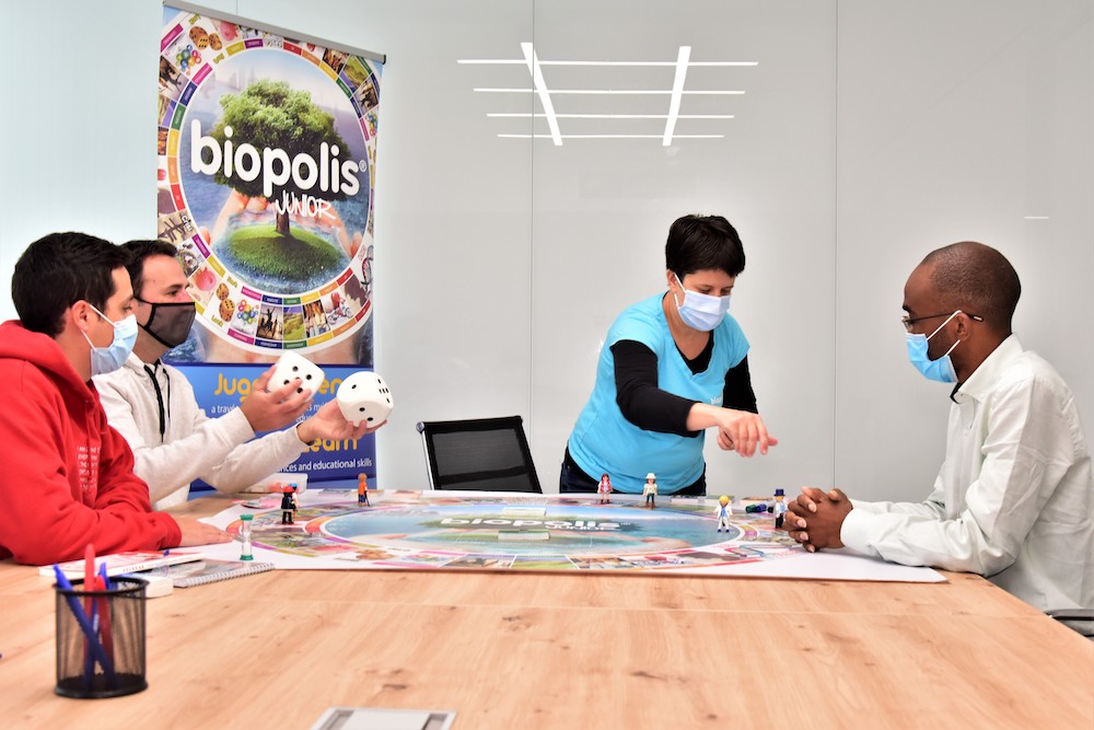 Biopolis Junior + Experiència Online de 2h